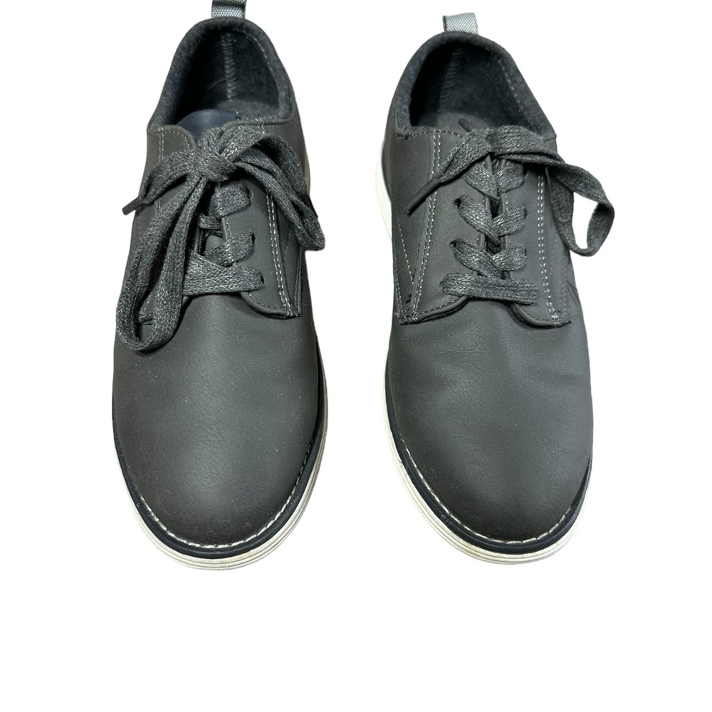 Cat & Jack Boy’s Gray Oxford Shoes Size 4 - Picture 2 of 5